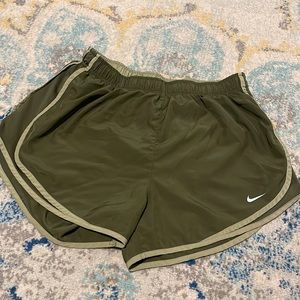 Size L nike running shorts